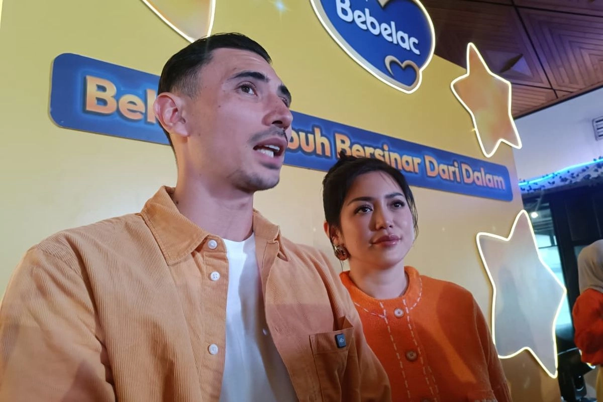 Jessica Iskandar dan Vincent Verhaag Bebaskan Anak Mengekspresikan Emosi
