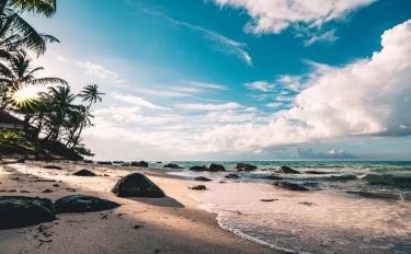 5 Pantai Terindah di Jawa Barat yang Wajib Masuk Daftar Liburan Anda