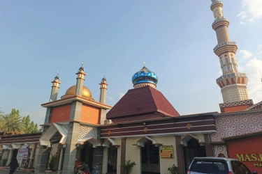 Kisah di Balik Masjid Pancasila, Saat PNS 