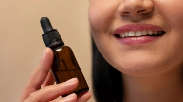 5 Rekomendasi Ampoule untuk Menyamarkan Noda Hitam, Murah Mulai Rp12 Ribu