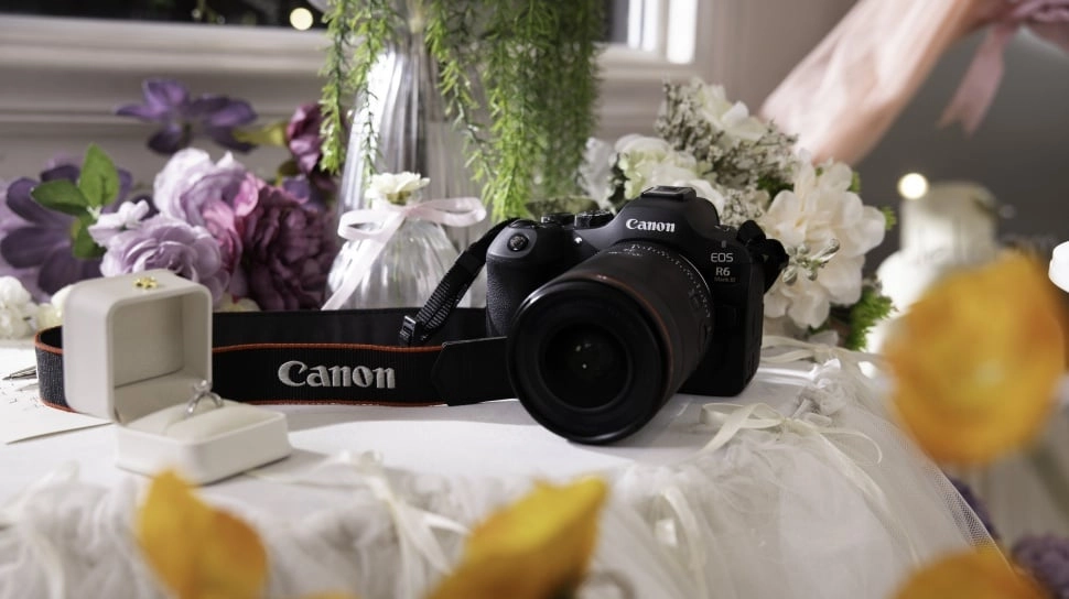 Canon Rilis EOS R6 Mark III: Kamera 'All-in-One' untuk Konten Vertikal, Horizontal, dan Sinema!