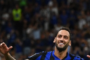 Turkiye di Ambang Playoff Piala Dunia, Hakan Calhanoglu Nyaris Tanpa Cela Soal Penalti