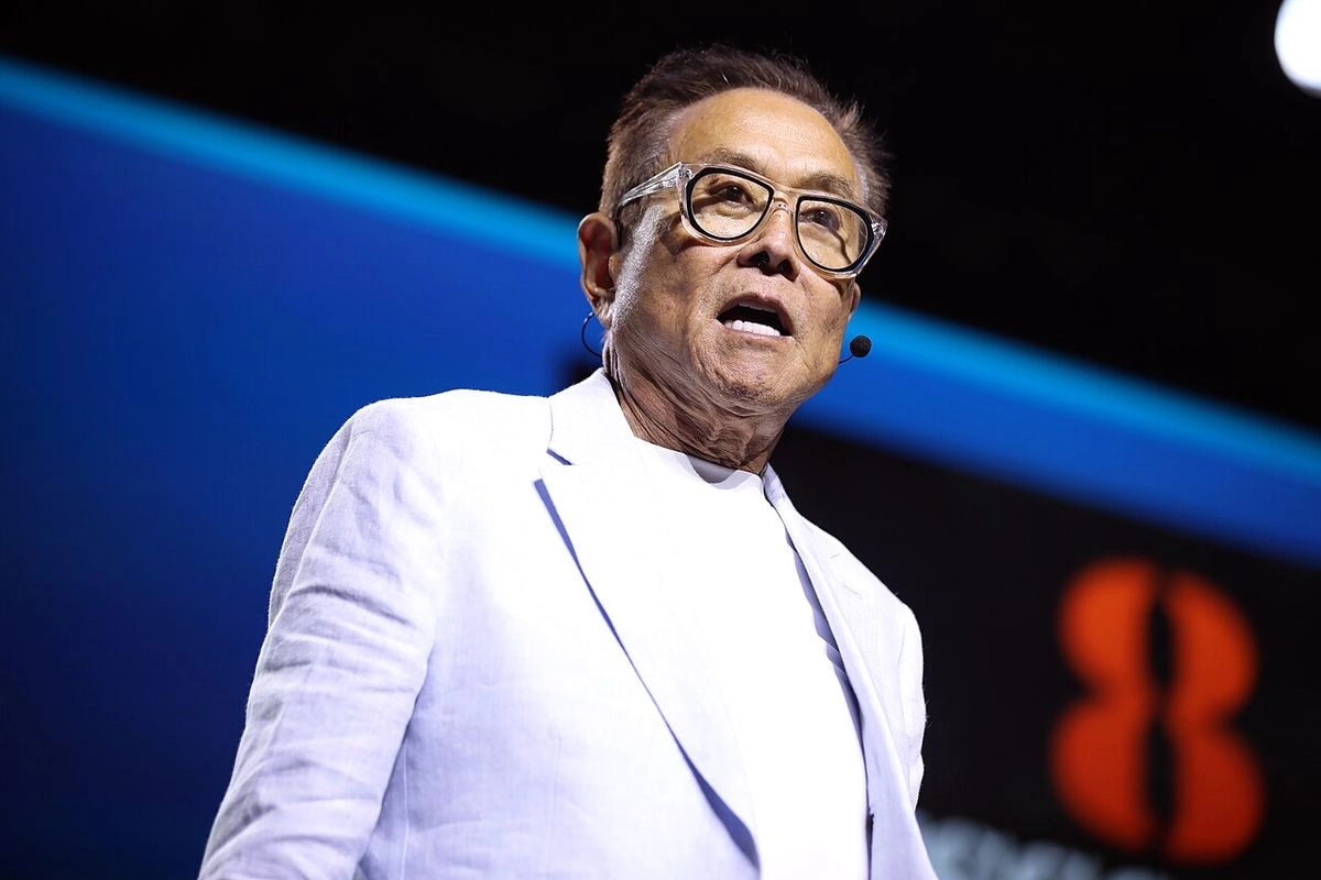 Robert Kiyosaki Ogah Jual Bitcoin Saat Pasar Bergejolak, Ini Sebabnya