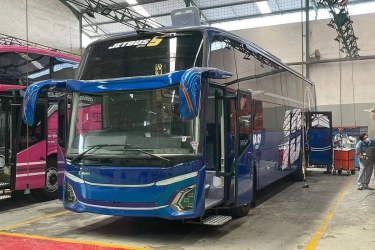Transportasi Makin Canggih, Kenapa Orang Masih Pilih Naik Bus?
