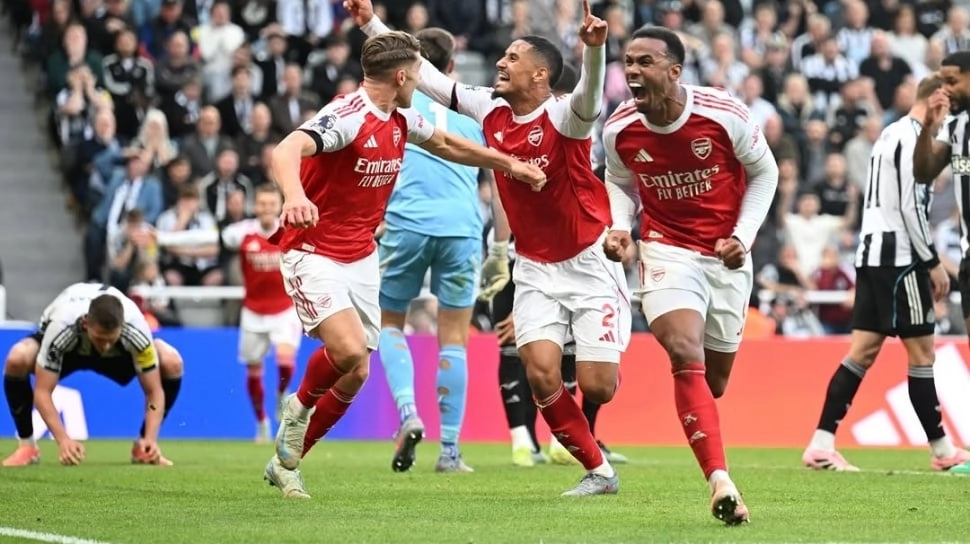 Bek Utama Arsenal Cedera Jelang Derbi London Utara Lawan Tottenham Hotspur