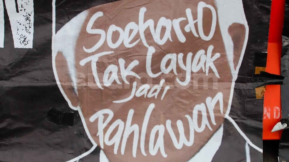 Kontroversial! Mahasiswa Diskorsing Usai Rencanakan Diskusi 'Soeharto Bukan Pahlawan' di Kampus