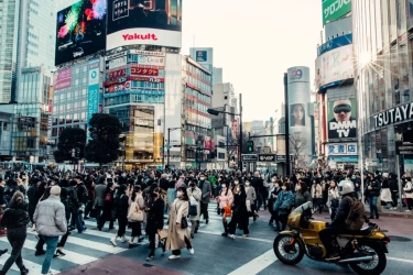Budaya Tepat Waktu di Jepang: Antara Rasa Hormat, Disiplin, dan Warisan Modernisasi