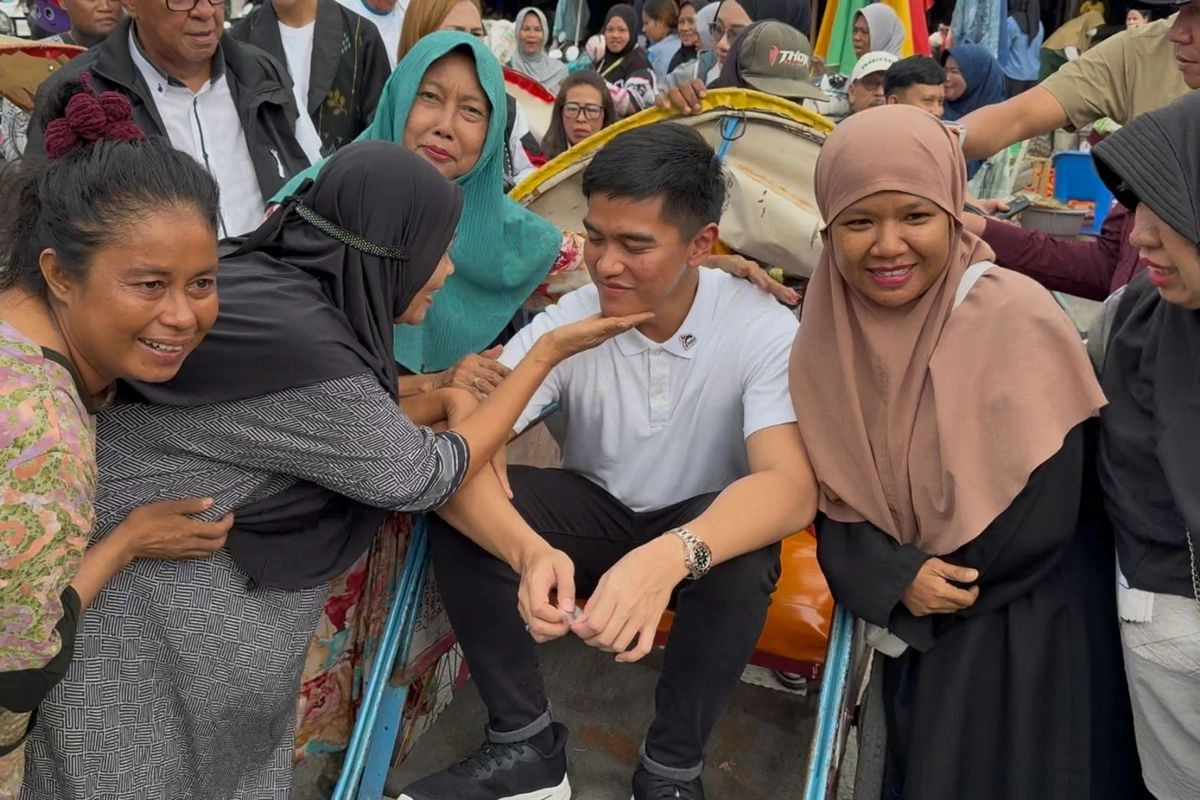 Kaesang Blusukan di Palu: Dipuji Ganteng, Disangka Gibran, Diteriaki ''Hidup Jokowi''