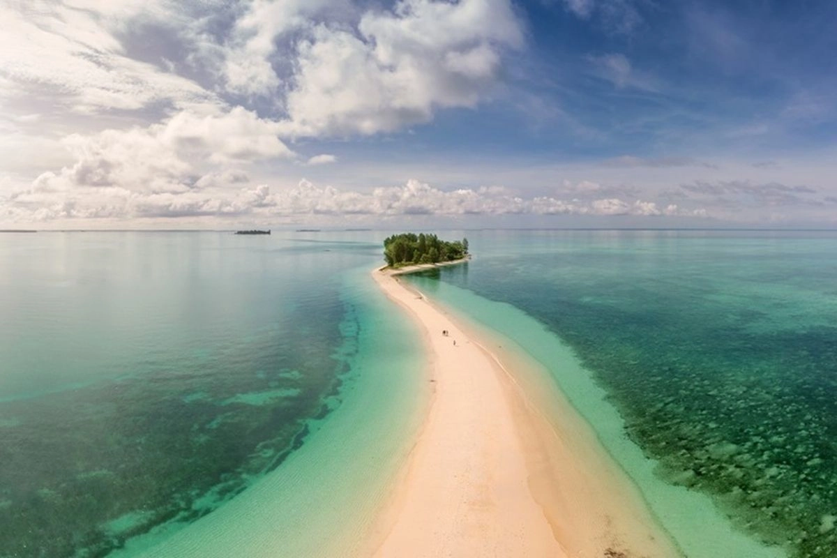 Menemukan Keseimbangan Hidup di Morotai, Ketika Laut Jadi Guru dan Masyarakat Jadi Sahabat