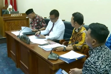 Momen Sidang Sengketa Ijazah Jokowi: KPU Disemprot, Dokumen Dinyatakan Terbuka