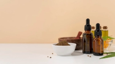 7 Rekomendasi Serum Mengandung Tranexamic Acid untuk Mengurangi Flek Hitam