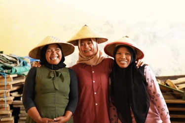 Peran Kepemimpinan Ketua Kelompok Mekaar dalam Pemberdayaan Perempuan untuk Ketahanan Ekonomi Keluarga