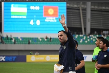 Timur Kapadze di Indonesia, Hadiri Wawancara untuk Pelatih Timnas?