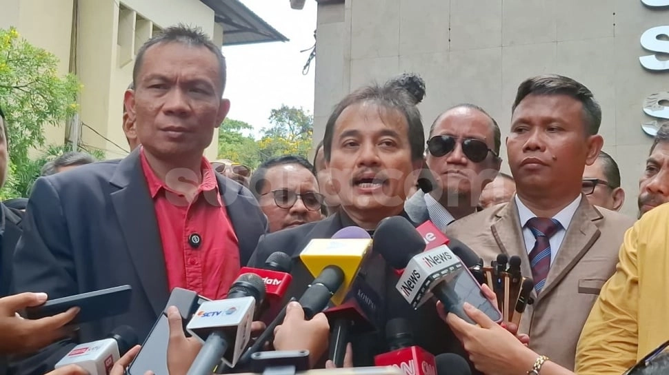 Roy Suryo 'Disikat' Polisi, Dicekal ke Luar Negeri Malah Cuma Senyum: Misi di Australia Beres!