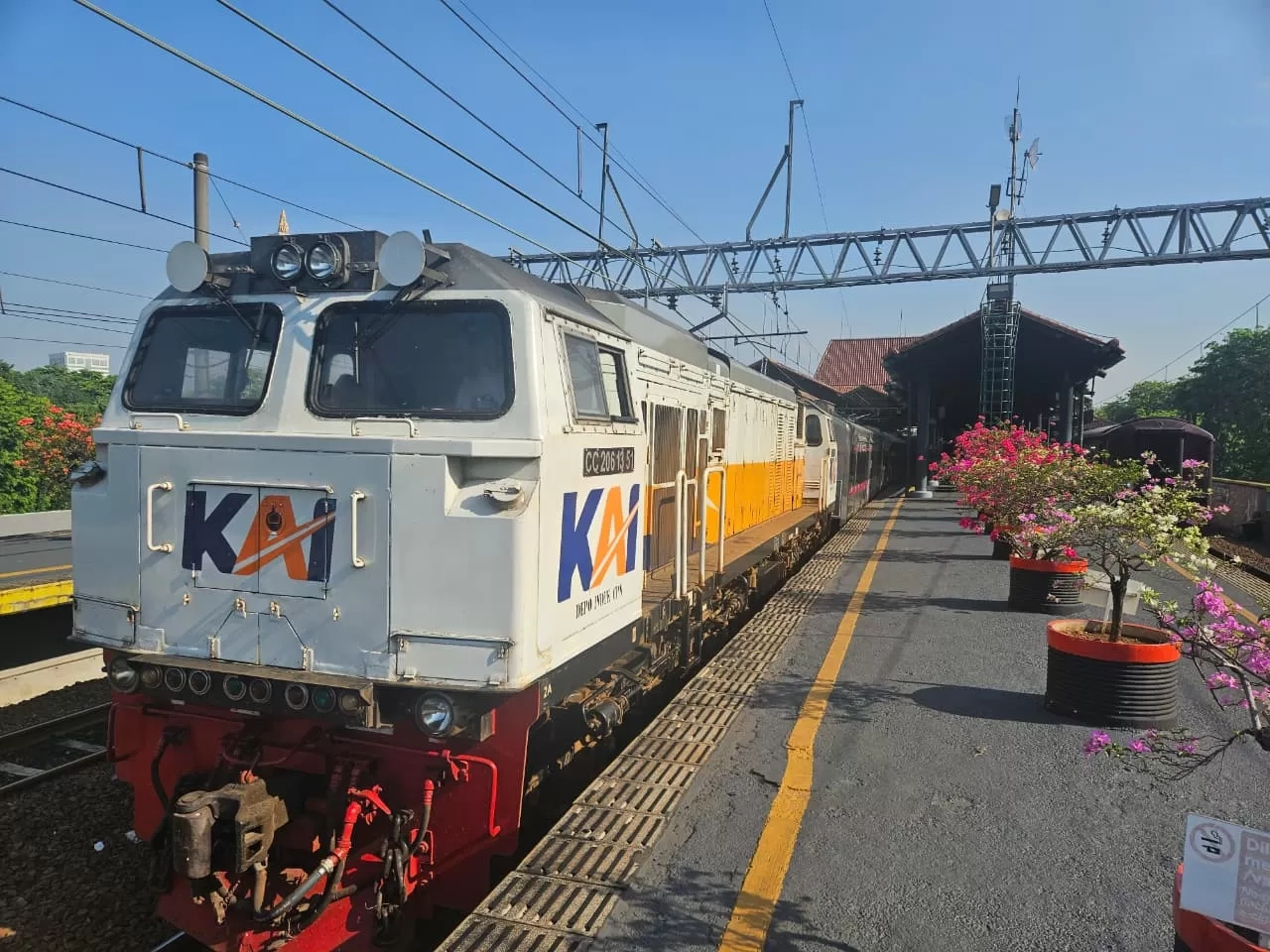 Diskon Tiket Kereta 30 Persen, KAI Siapkan Kuota untuk 1,5 Juta Penumpang Saat Libur Nataru 2025/2026