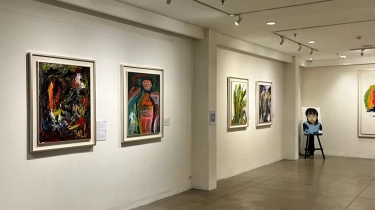 Pameran Tunggal Vanindra: Menyentuh Hati Melalui Lukisan