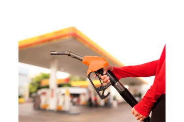 Paradoks Kebijakan Pembatasan Kuota Impor BBM Swasta di Indonesia