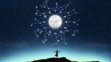 5 Zodiak Paling Hoki 25 November, Scorpio Dapat Kesempatan ke Luar Negeri?