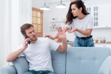 8 Alasan Psikologi Mengapa Orang Sering Salah Pilih Pasangan, Begini Penjelasannya!