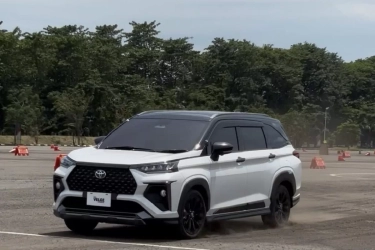 Impresi First Drive Toyota New Veloz Hybrid EV: Pertahankan Kenyamanan, Kini dengan Performa yang Lebih Nendang