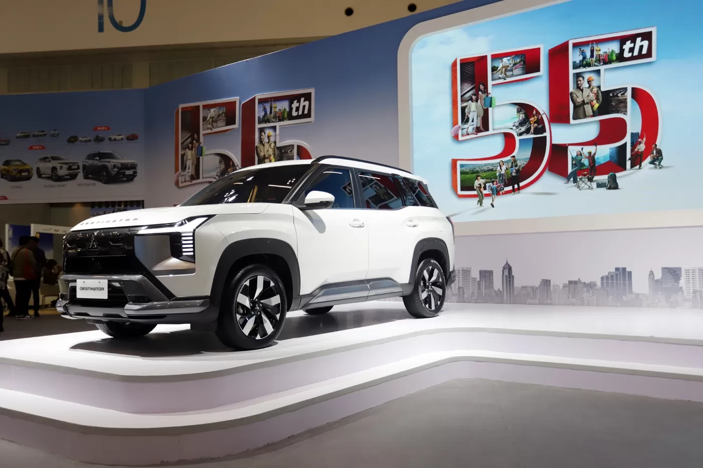 Mitsubishi Hadirkan Kemudahan Kepemilikan Mobil Keluarga di GJAW 2025