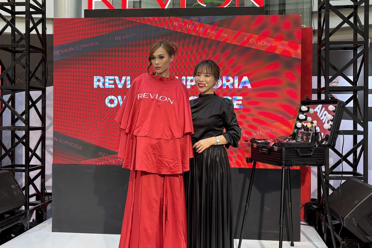 Tips Makeup agar Terlihat Segar Meski Cuaca Panas dari Makeup Artist