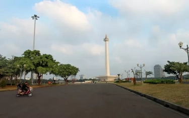 Cuma Jalan Kaki! 9 Rekomendasi Wisata Dekat Stasiun Gambir, Cocok Buat Liburan Singkat di Jakarta