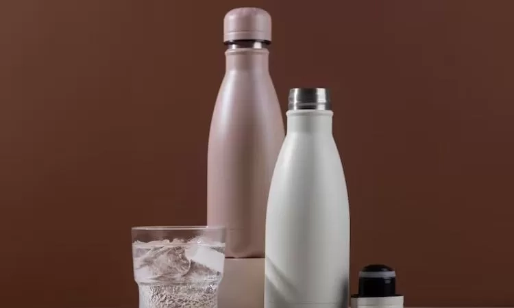 Jangan Keliru! Begini Cara Mengenal Perbedaan Tumbler dengan Botol Minum Biasa