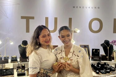 Tulola Ungkap Tantangan Membawa Motif Khas Desa Taro Bali ke Dalam Koleksi Reflection of Lights