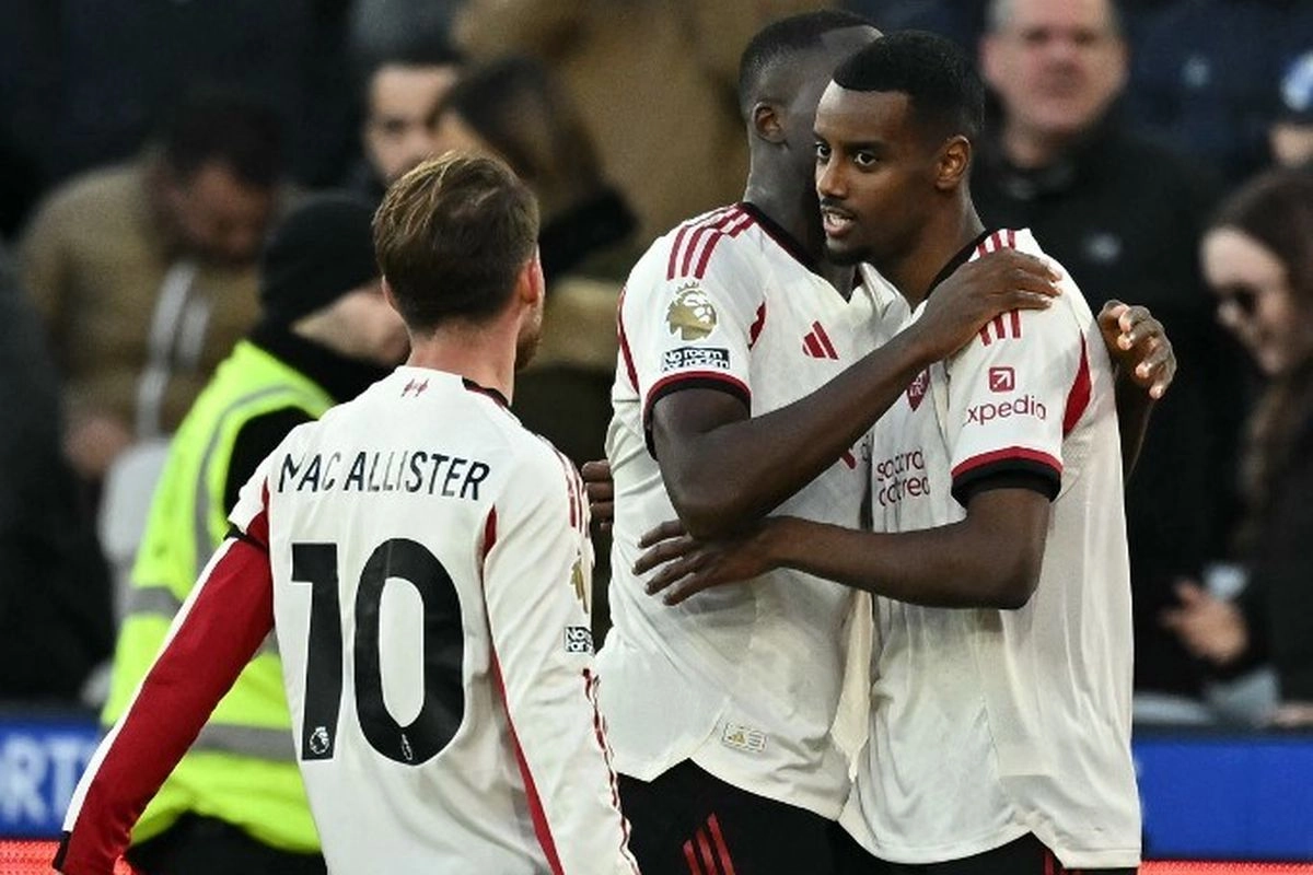 Alexander Isak Serukan Kerendahan Hati Usai Kemenangan Liverpool