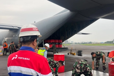 Banjir Sumatera, Pertamina Pasok BBM Pakai Drum dan Jerigen