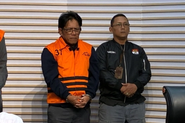 Dirut Inhutani V Dicky Akui Terima 10.000 USD untuk Ganti Stick Golf