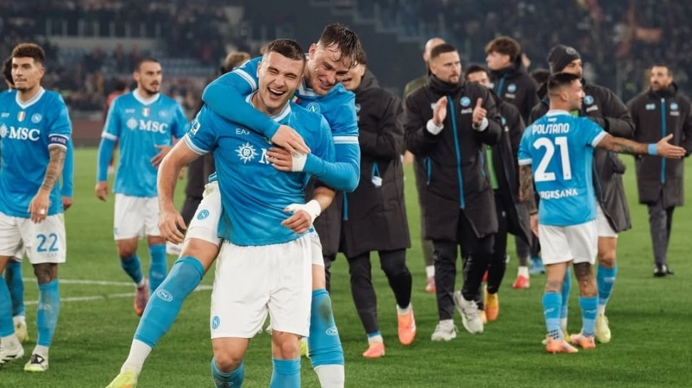 Sukses Tekuk AS Roma, Antonio Conte Tegaskan Napoli Jadi Tim Pemburu Scudetto