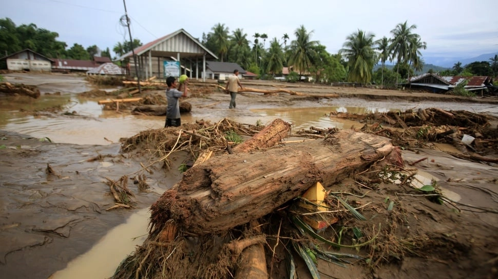 Tragedi Sumatra: 442 Orang Tewas, 402 Hilang dalam Banjir dan Longsor Terkini