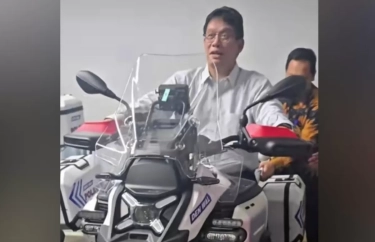 Menteri Keuangan Purbaya Coba Moge BMW R 1300 GS: Gak Gampang Pakainya, Perlu Keahlian Khusus