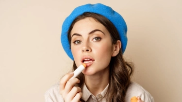 5 Lip Balm Terbaik untuk Bibir Sehat, Lembap, dan Bervolume Sepanjang Hari
