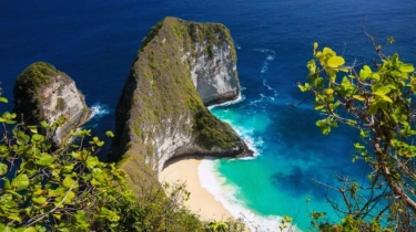 Kontroversi Lift Kaca Kelingking Jadi Pelajaran: Ini Aturan Main Baru Investasi di Nusa Penida