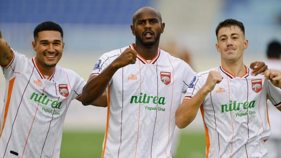 Mesin Gol Borneo Dapat Ancaman dari Gelandang Persib Bandung Luciano Guaycochea