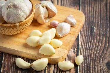 5 Manfaat Mengonsumsi Bawang Putih untuk Kesehatan Jantung