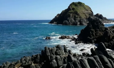 Suka Pantai Tenang di Lombok? Ini 7 Lokasi Hidden Gem yang Jarang Orang Tahu!