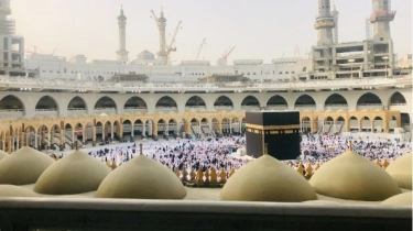 Dari Warung Kopi ke Tanah Suci: Kisah-kisah Haru di Balik Perjalanan Umrah 114 Jemaah