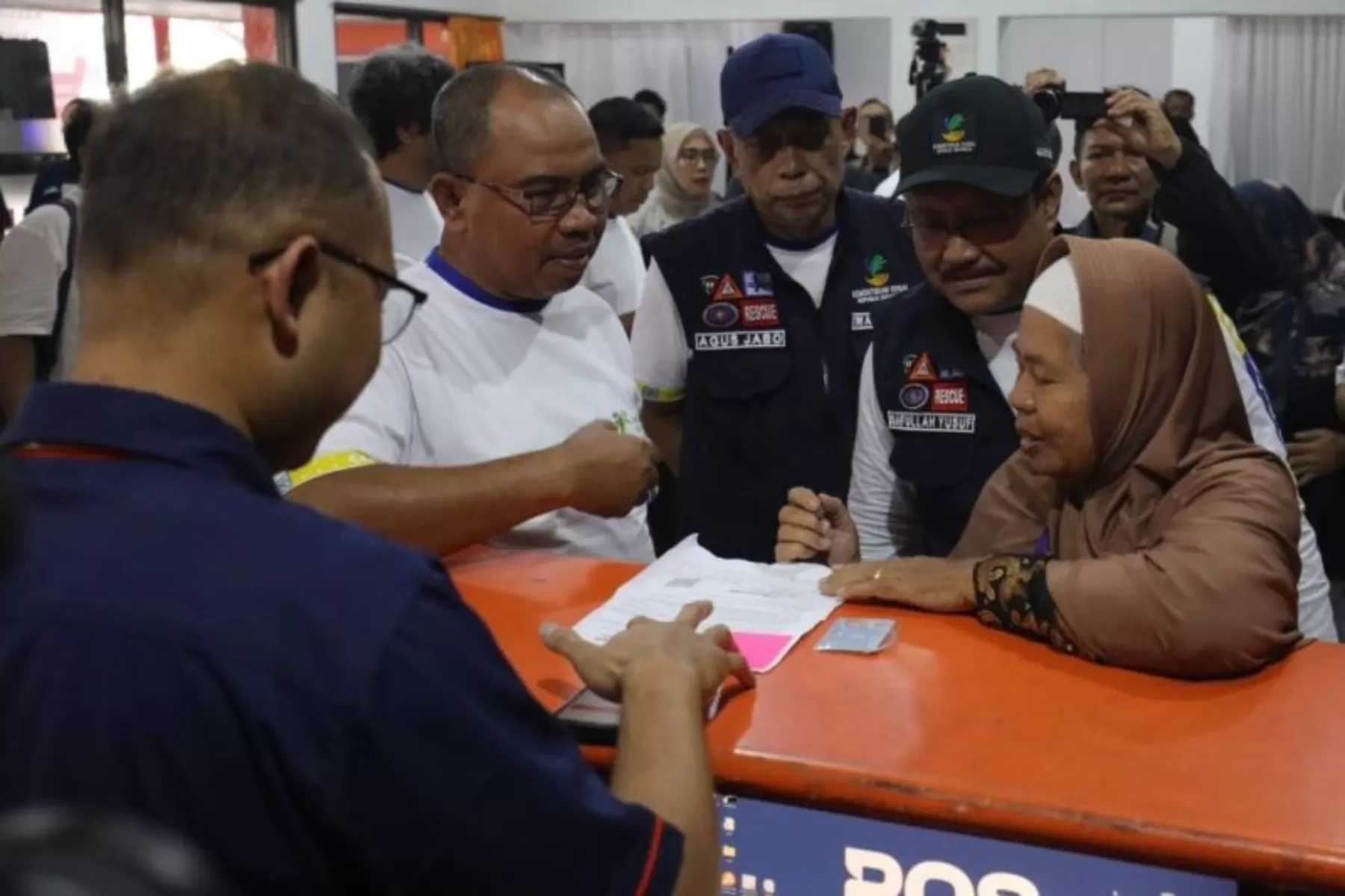 Pastikan Anda Jadi Penerima Bansos, Begini 0Cara Cek NIK DTSEN 2025 dan Desil via HP