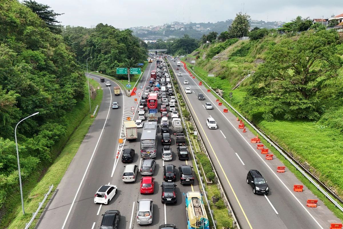 Kemenhub Prediksi Puncak Mudik Nataru 24 Desember, Arus Balik 2 Januari