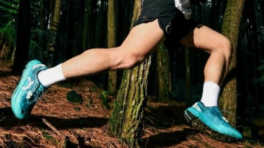Melibas Medan Berat: Rahasia Sepatu Trail Ortuseight 'Rinjani' yang Bikin Lari Lebih Hemat Energi!