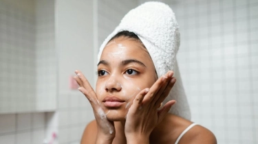 5 Sabun Cuci Muka Anti Kusam Mulai Rp30 Ribuan, Solusi Bikin Kulit Lebih Cerah!