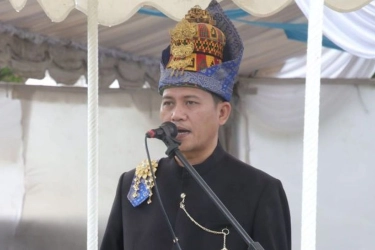 Bupati Aceh Selatan Mirwan Diberhentikan Sementara, tapi Masih Terima Gaji Menurut UU