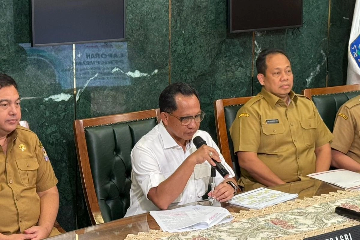 Kronologi Bupati Aceh Selatan Umrah: Izin Ditolak Gubernur, tetapi Tetap Berangkat