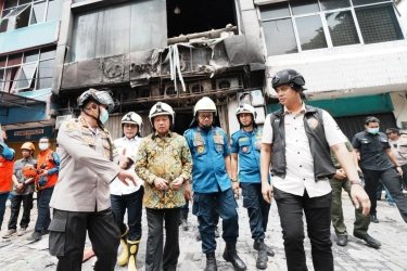 Mendagri Ungkap Damkar Tiba di TKP Kebakaran Terra Drone dalam 7 Menit, Selamatkan 19 Orang