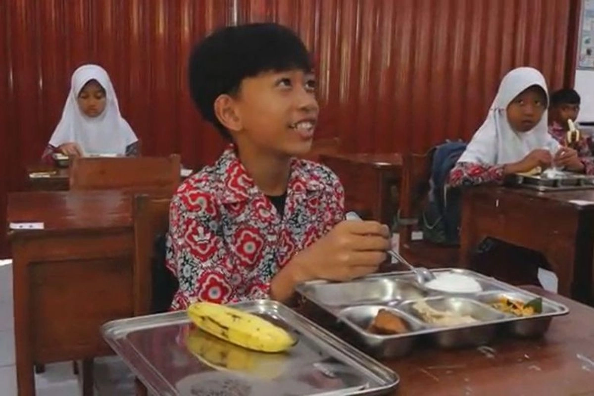 Di Balik Senyum Penerima MBG, Ada Rasa Bahagia Petugas SPPG Banyuwangi