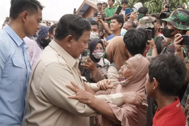 Datang Langsung ke Aceh Usai Dinas Luar Negeri, Prabowo Dinilai Beri Dukungan Psikologi untuk Korban Banjir